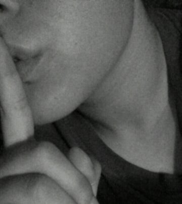 I'm happy, with or without you✌ I'm a girl. Avi is me.
http://t.co/xRQAI6p6aE