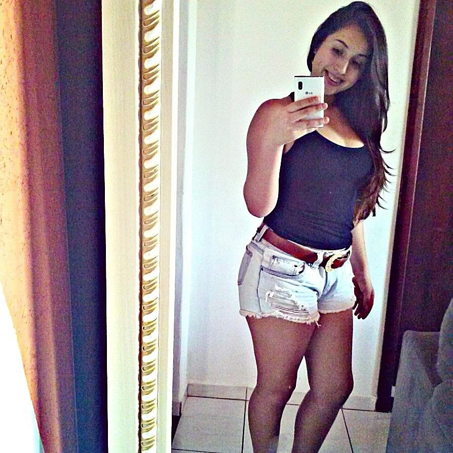 Malandragem mesmo é viver ! https://t.co/CXDgSFtEBH
http://t.co/j6XUdMPI36 Skype:marielyoliveira_