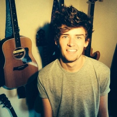 MATTY(3x) & BEN SELLEY(1)ANSWERED ME https://t.co/I6fZlry2yS || I'm just a fool, a fool in love with you.❤️
