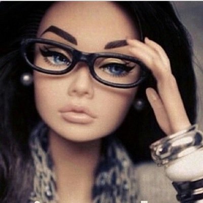 MUA, YouTuber, https://t.co/h0bA5zWfXB