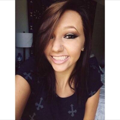 I'm Kyley i'm 19 oh and i LOVE one direction but i also love the vamps they are bae