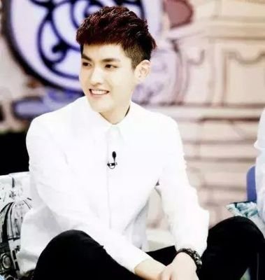 HBD WU YI FAN 안녕하세요
크리스  wuyifan  kris
FB: พารา 'สองเม็ด
ID LINE:0944977915
///