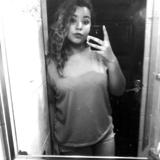 São coisas simples, que tiram os sorrisos mais verdadeiros.   
http://t.co/trvsJz9Wwe