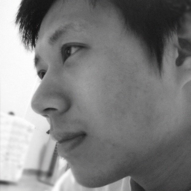Machine Learning을 이용한 NLP을 연구하고 있습니다.