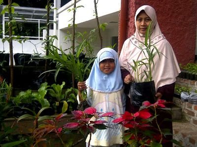 cahyapusparini's profile picture. Cahya Pusparini,S.Si.Apt | Farmasi UI | Pejuang Ktahanan Keluarga