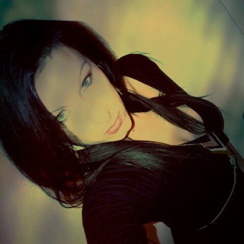 Tdm157's profile picture. Fashion, family, friends, and humour.