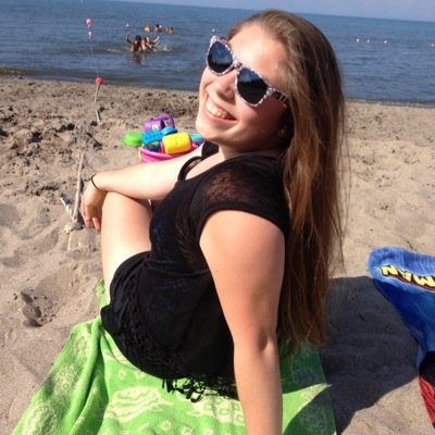 burgerashley_'s profile picture. 