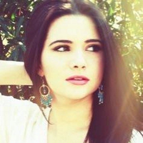 Hey I'm Karma I'm in love with my boyfriend #James, I go to Anchor Beach High #Literate #Singer #Guitarist #Model #Taken   #Straight #FakingItRP