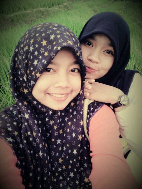 meraih cita* demi membahagiakan orang tua tercinta :* ({})