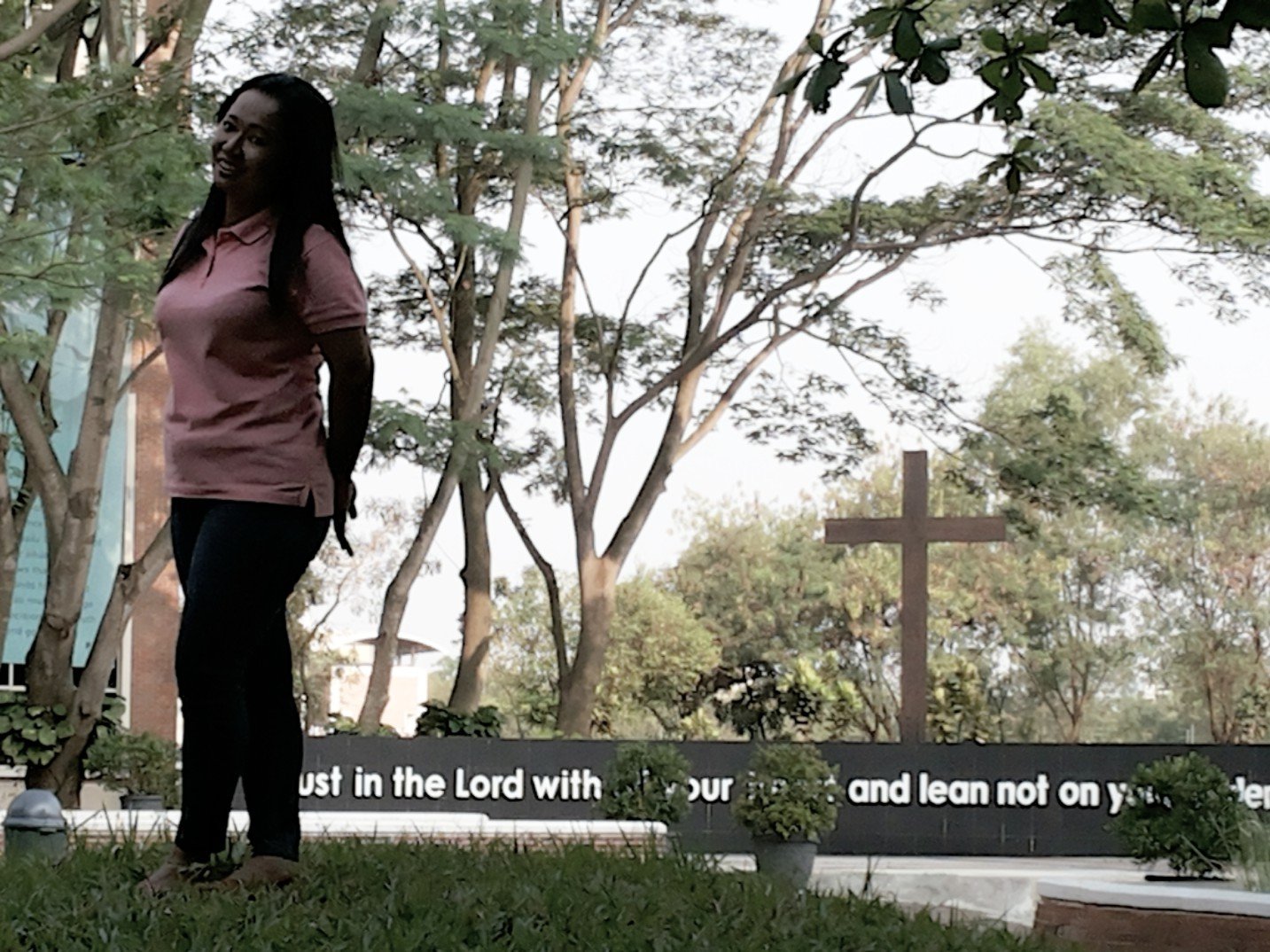 dhinov's profile picture. org baik akn brthan krena hatiny tp org jhat akn mndur dgn sendirinya, I'm the  @latinka marcom,,,