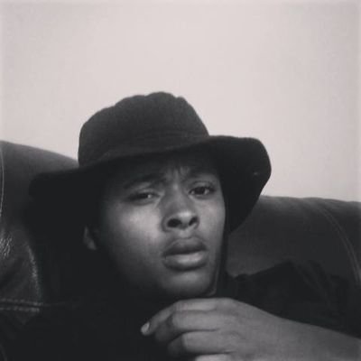 Kik : chencho75o
I give good advice 
I upload funny pic's
follow me && I'll follow back