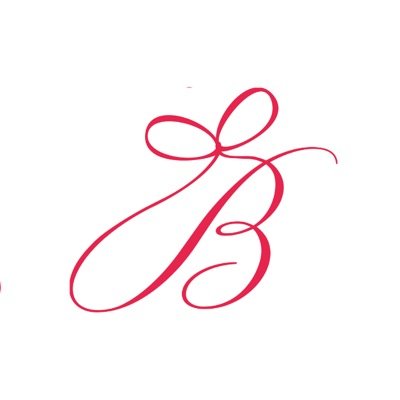 Boutique Creative Communications Agency | The world is ready to hear your story, let us tell it right | We speak: English/Français/Español/Social Media |