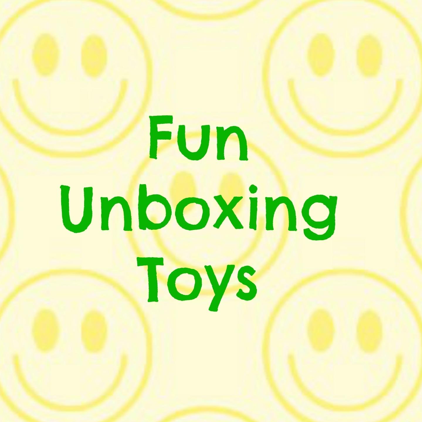 Child safe videos having fun unboxing toys - 好玩的玩具 ...divertirse con los juguetes...खिलौनों के साथ मज़ा Opening the best toys for kids