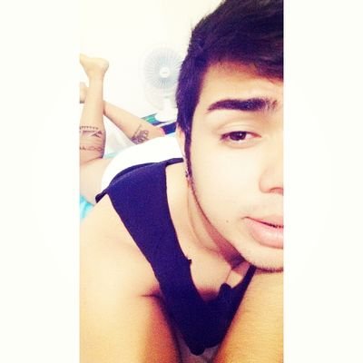 “As más línguas falam de mim… As boas eu beijo!
