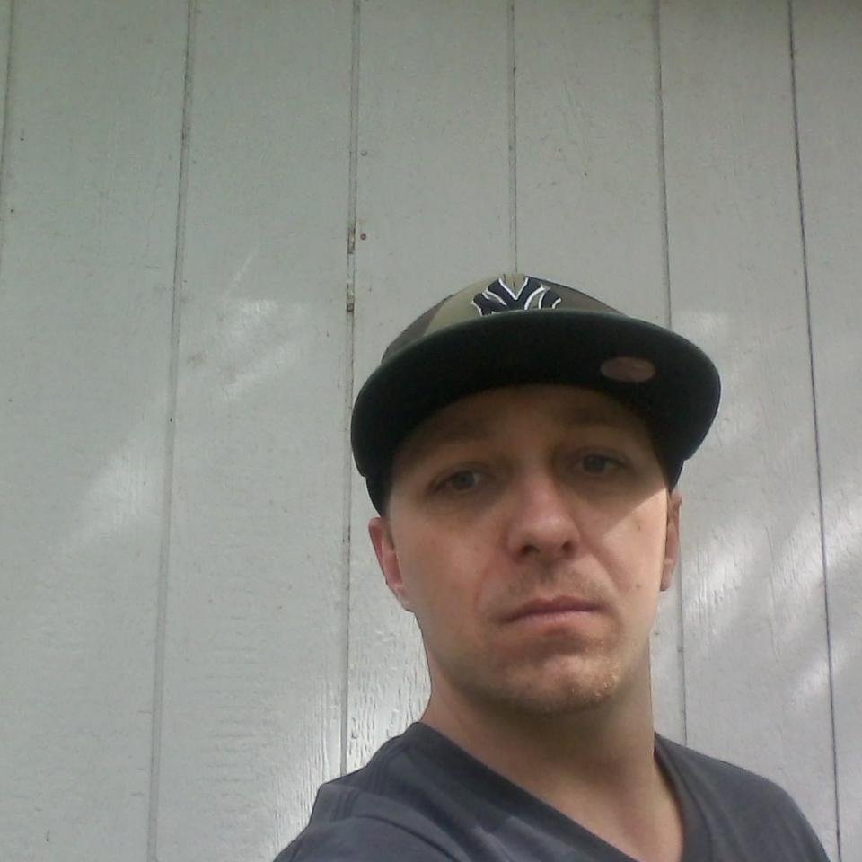 jamesbee45's profile picture. Parking Lot Pimp