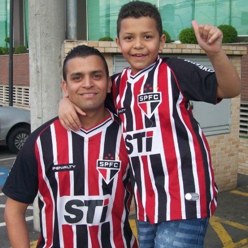 eu sou SÃO PAULO porque fui escolhido pra carregar no peito, uma paixão maior que meu coração...❤⚪⚫
