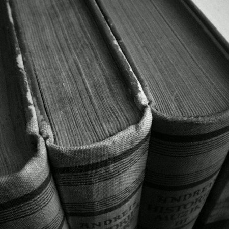 bibliophile, recluse,writer, and front-end web development (newbie)