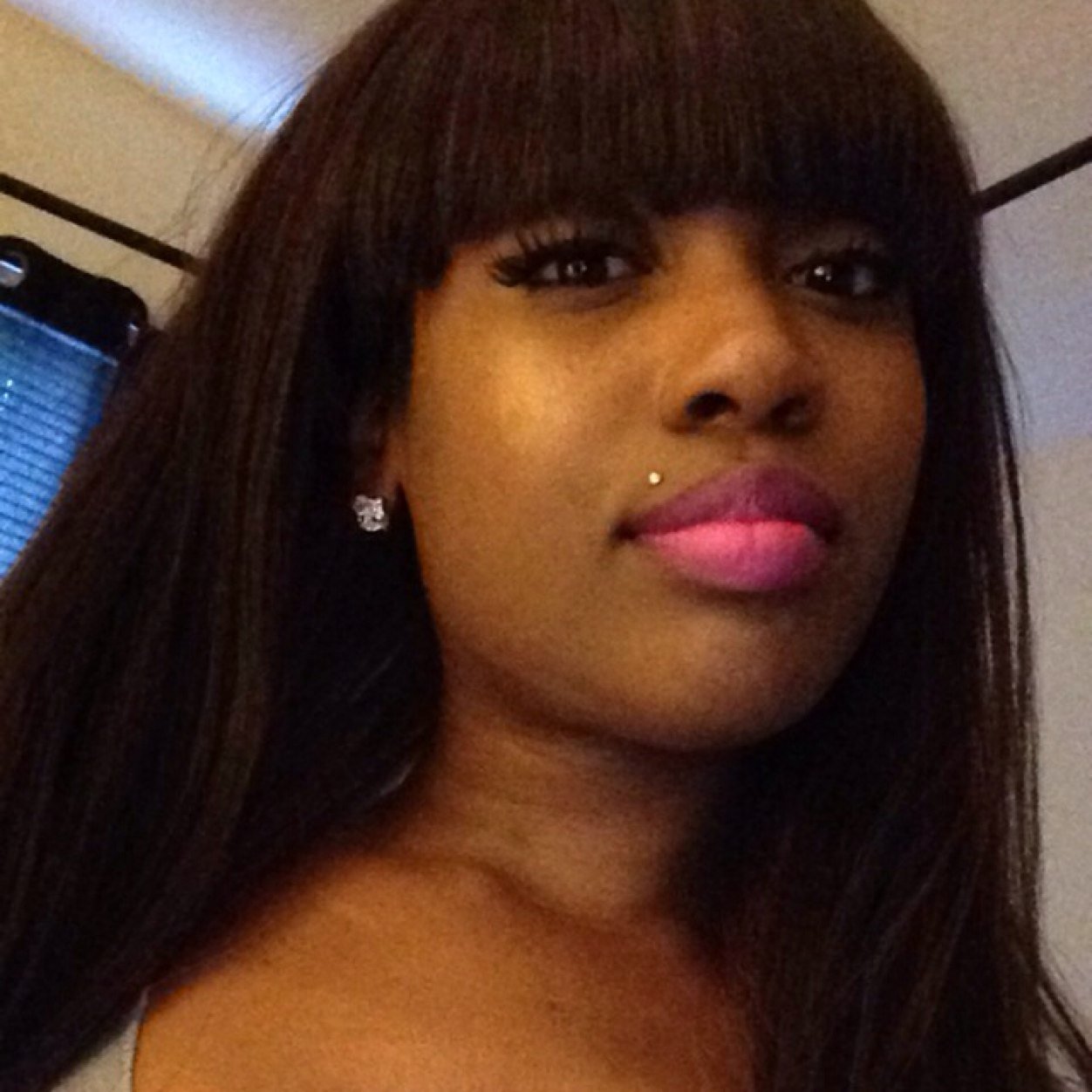 4EverADiamond's profile picture. *New Twitter Page* @PrettyChiefer @PrettyChiefer @PrettyChiefer !! Someone changed my password to the old one!! GO HIT THE FOLLOW BUTTON!!