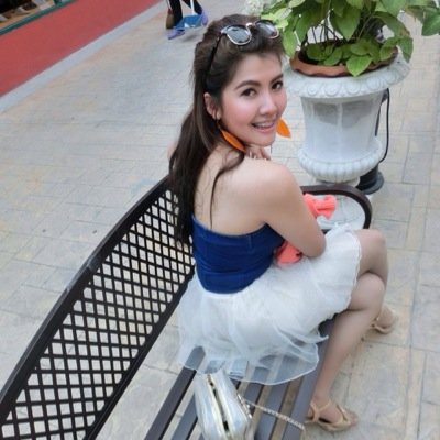 Hey! Nice to meet you :) I'm crazy girl :)you can call me ''Gift'' na jub ♥