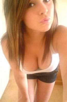 Please follow me I love followers