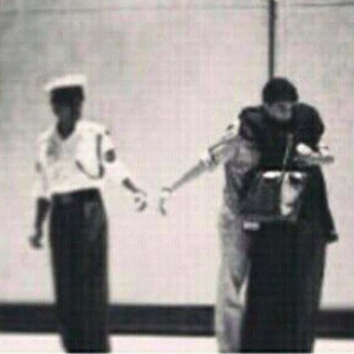 سُبحان الله .
- الحمدلله . 
- لا إله إلا الله . 
- اللهُ أكبر . 
- سُبحان الله و بحمدهِ . 
- سُبحان الله العظيم . 
- استغفر الله و أتوبُ إليهِ .
- لا حول و لا ق