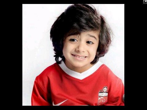 عشقي للأهلي الاماراتي سبب وجودي في تويتر فقط لا غير،لا تتحركشون فيني ما بتحركش فيكم اوكيه..