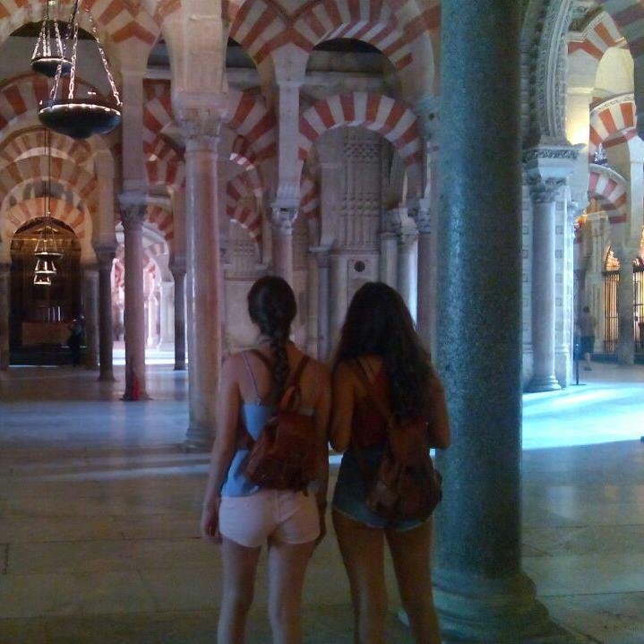 MarinaBelda's profile picture. Llavors en vaig adonar
que de vegades els desitjos tenen una manera
una mica estranya de complir-se,
però tant se val...