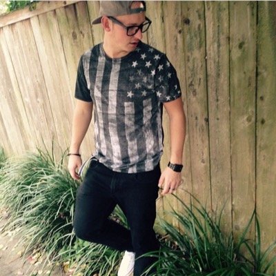 follow me on tik tok @donniegene