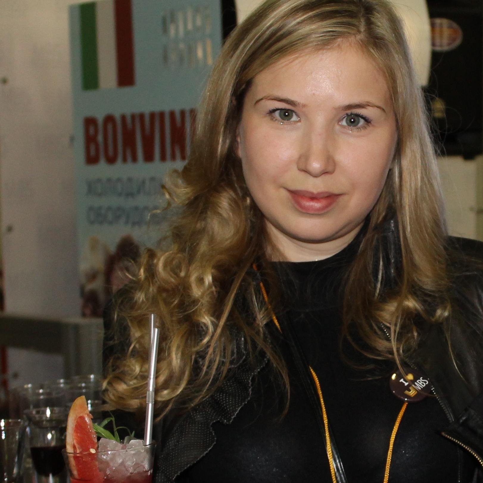 batyjina's profile picture. 