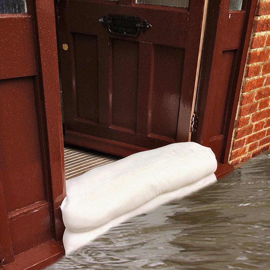 Absorbeez are super water-absorbent pads. They are perfect for protecting your home and/or business against the effects of flooding and water damage.