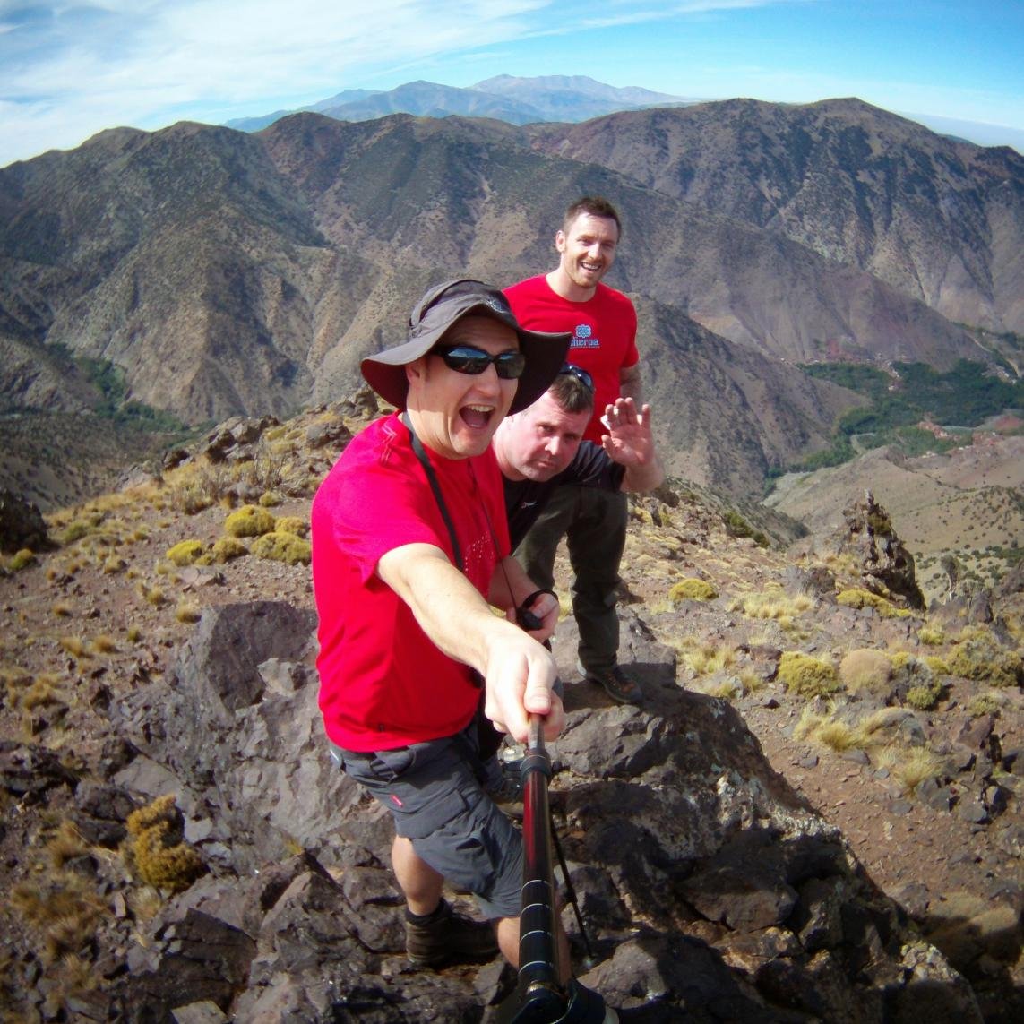 iss____'s profile picture. 