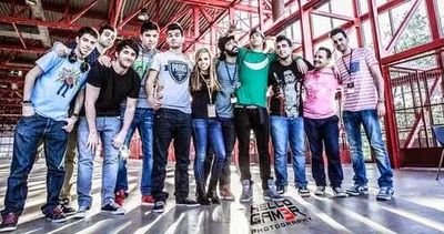 vegeta y willyrex
staxxcraf
son mis favoritos