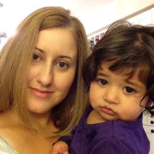 Mom of 1, wife and blogger who loves shopping, decorating, DIY, crafts, baking, cooking, sharing, yapping, and much more!