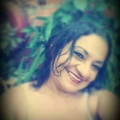DEUS É JUSTO
Acredite na força dos teus
sonhos, Deus é justo e não
colocaria em teu coração 
um desejo impossível 
de ser realizado