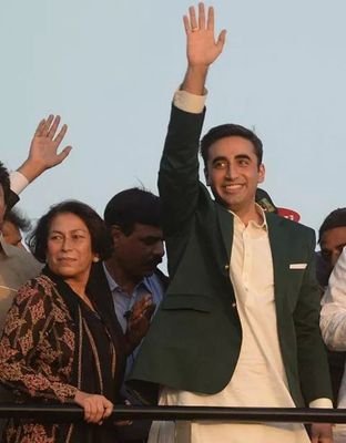 Malir Ko Kon Bachai Ga