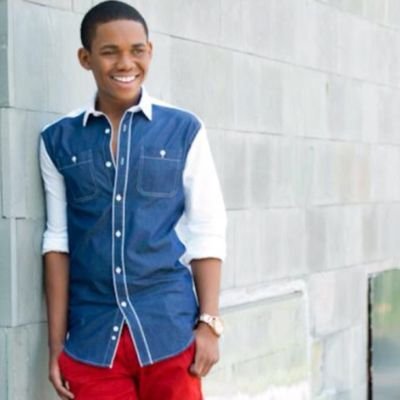 Oh yeah this is my official Celeb Account Hi my name is Doc Laramie Shaw and today for a livin i help out with schools and help grow a better group of people i