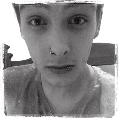 English boy, in a non English World. I'm not a bird, but I like to tweet. If you like my tweets, follow me! I appreciate every follow! :)