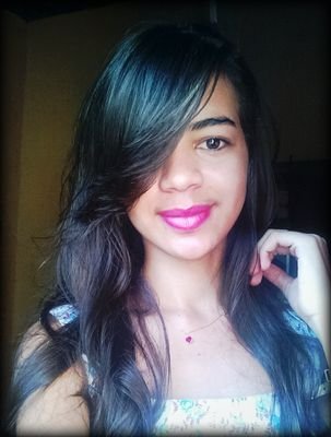 Não se sente nem busca ser melhor nem pior que ninguém, é uma pessoa de
mente aberta. Me segue no facebook : http://t.co/L9tRUs6B