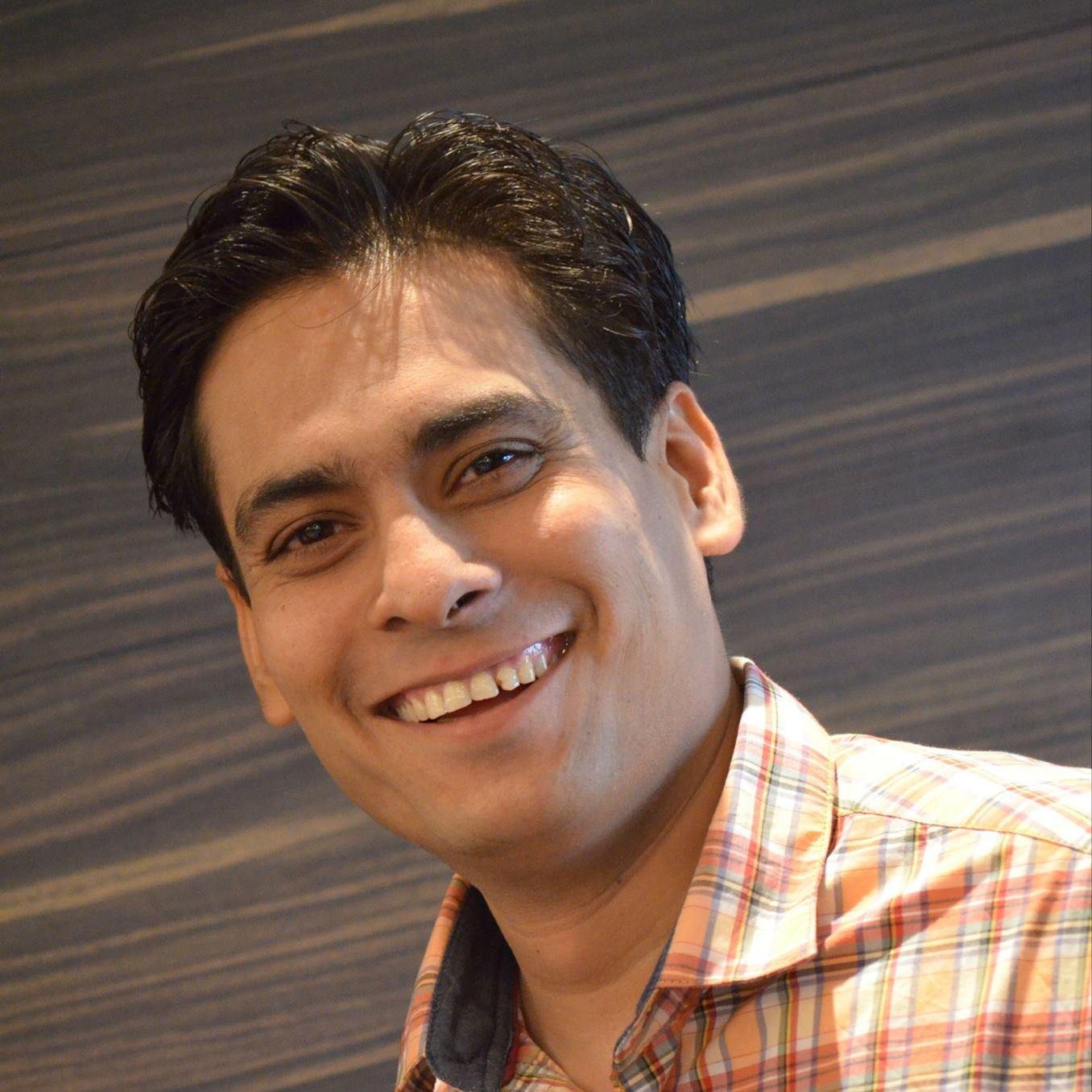 Yash Rathi
Analog by Birth-Digital by Choice. 
Sr.Director-Client Success at @LoginRadius
Technology enthusiast, Quick Learner, Active Trekker, love 2 challenge