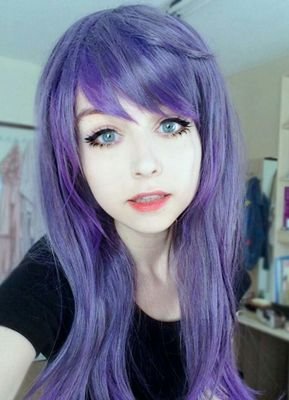 16. No te dejes engañar, soy toda una leona. Amante del Quidditch e hiperactiva aventurera. «En aquel lugar ella al fin se sentía completa.» {#HPRole}