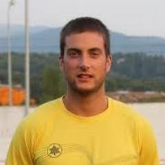 Graduat en CAFE, Màster de Formació del Professorat d'ESO, Batxillerat i FP. Màster en alt rendiment (MASTERCEDE). Jugador UD Taradell.