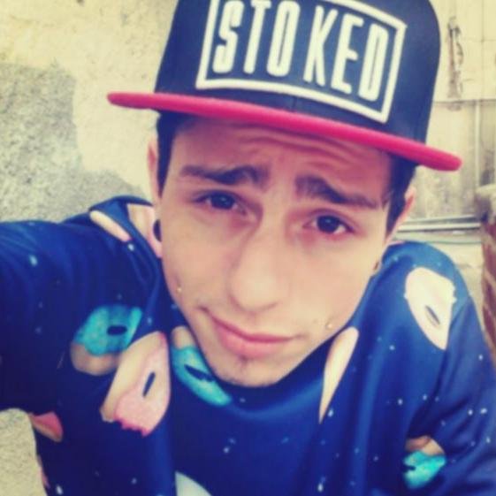 Livebymouse's profile picture. “Meu anjo não tem asas, mas me leva ao céu com um simples sorriso.”
— Meu anjo é você.@Swagboymeezy l 12.03