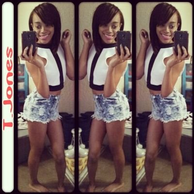 December 22 is when a princess came into this world. Follow & Duces (: ↬♛RIP Big Brother 11.22.13♡