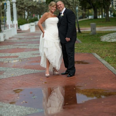 Profile Picture of Shari Powers Corleto (@leigh24lynn) on Twitter