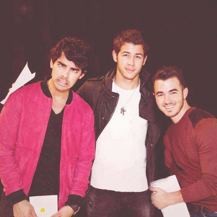 NallelyJonas's profile picture. @nickjonas es mi vida