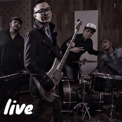 RRT_LIVE's profile picture. magic tonight first single -riri mestika- thomas ramdhan- rama moektio -estu -booking info: oche +62818834506