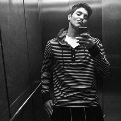 MedinetesSurf's profile picture. Happiness comes in saltywater @beacampos1011 @Fatima_max e Lari Gois