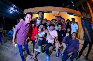 aroes_StretCrew's profile picture. East n' West pademangan street crew since 1998, and place for share all about music. Hidup ini singkat, kami hanya menginginkan komunitas ini ada!!!