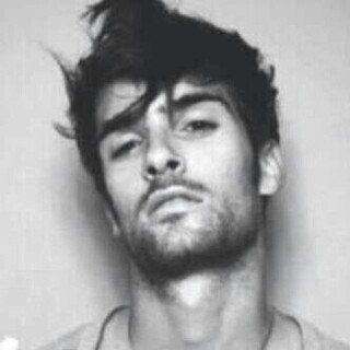 ‏‏للامانة انا صعب احد يدخل مزاجي او يتملكني بالاصح صعب اني ارتاح لاي احد اي انا الي كل صفاتها سيىه ماتبي مشاعرك تنجرح ترا معرف الطف يعني خبثيه و لاتفكر اني بسيط