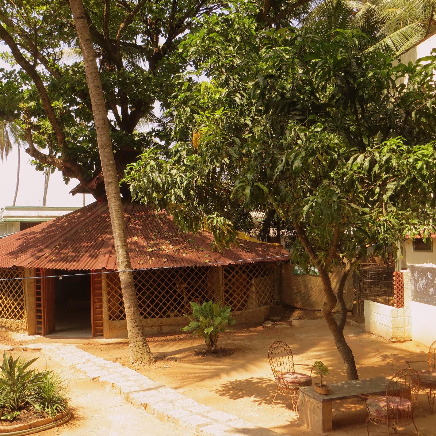 Fine, ecofriendly Handblock printing since 1977. Aesthetic, sustainable, fair trade partners
